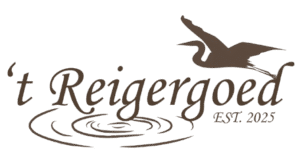 logo van 't reigergoed met een reiger en de naam van de vakantiewoning